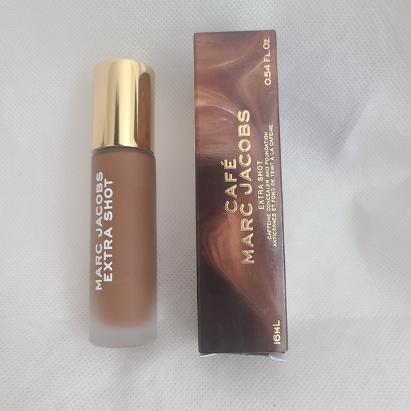 Marc Jacobs Makeup Cafe Marc Jacobs Extra Shot Caffeine Concealer And Foundation Shade Is